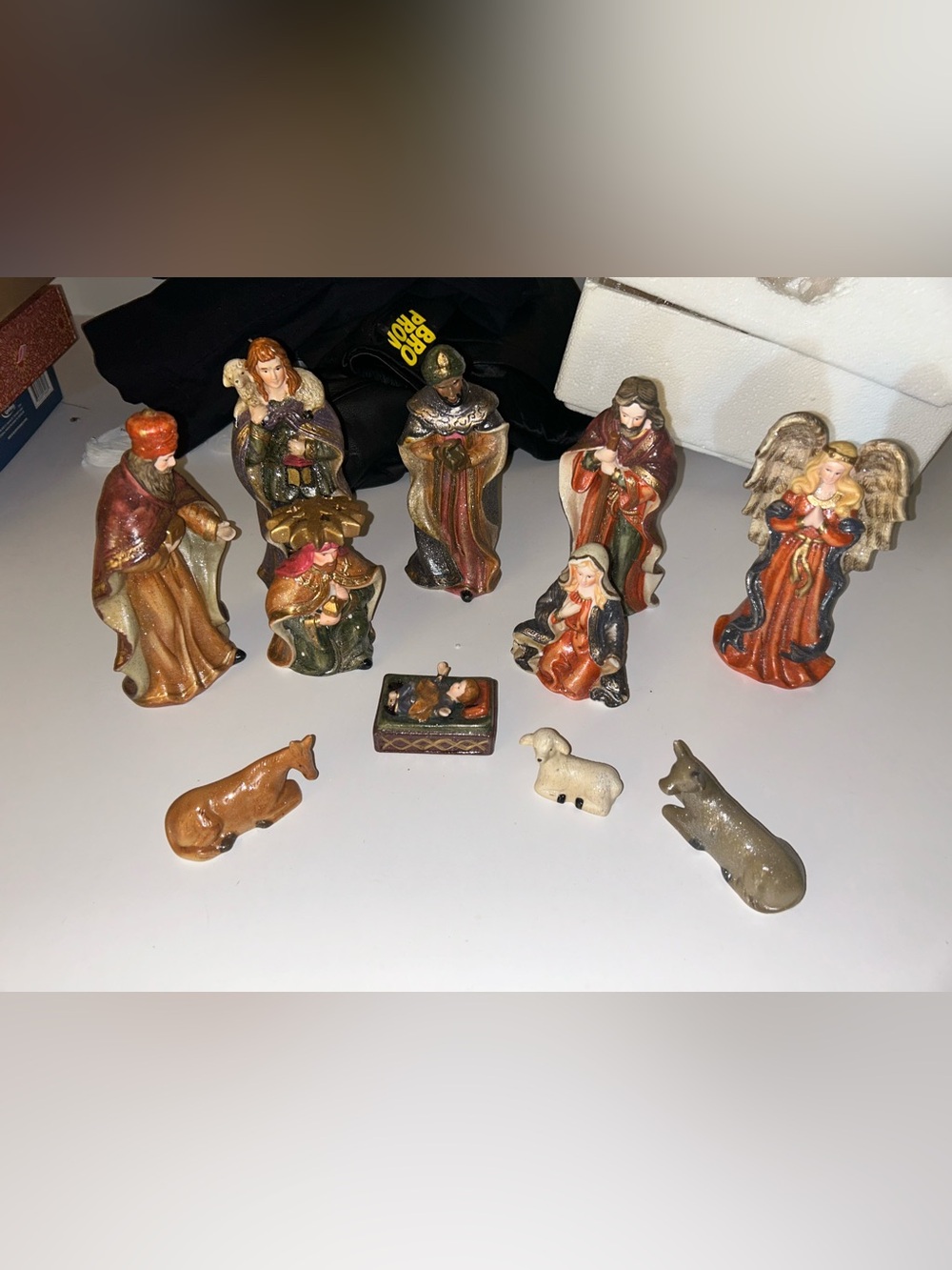 Vintage Nativity Figurine Set - Multicolor